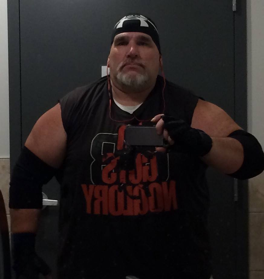 <p>Me at 60,, all pumped up and looking like the hulk..</p>